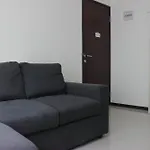 Stylish & Cozy 2Br At Gateway Pasteur Near Pasteur Exit Toll By Travelio