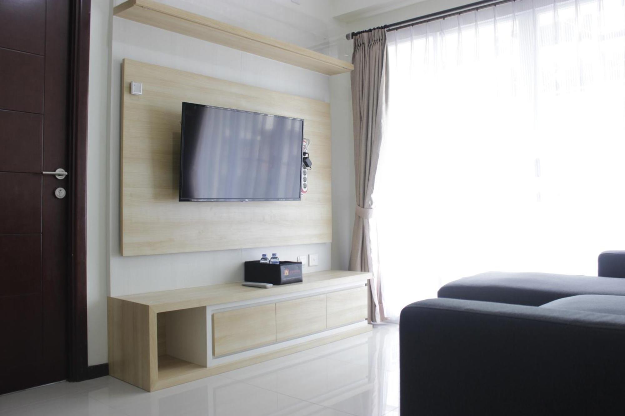 Stylish & Cozy 2br At Gateway Pasteur Near Pasteur Exit Toll By Travelio Bandung